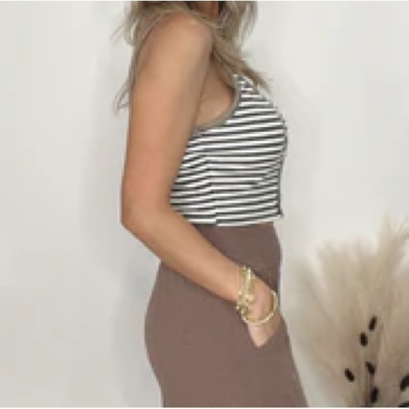 NWT Hem & Thread Thermal Stripe Tank - Picture 4 of 12